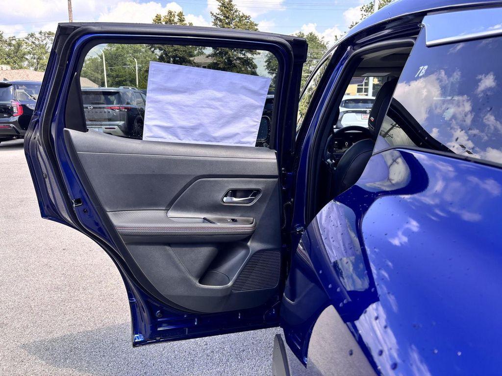 new 2025 Nissan Kicks car, priced at $29,668