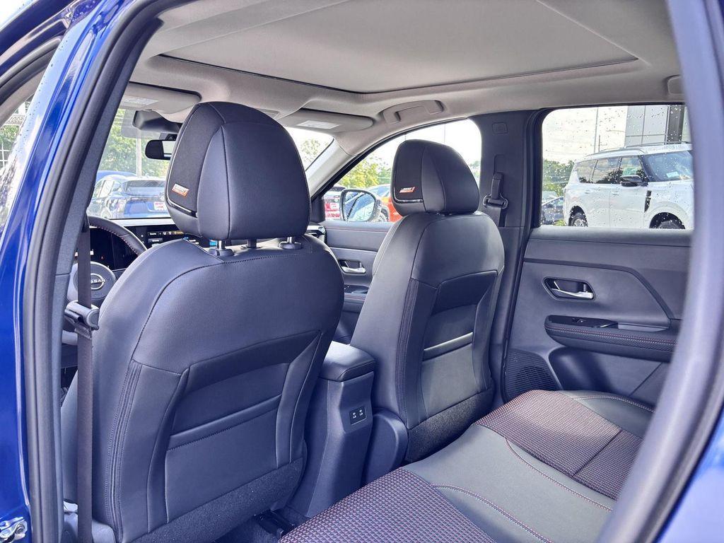 new 2025 Nissan Kicks car, priced at $29,668