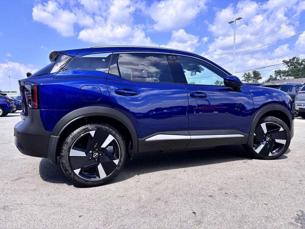 new 2025 Nissan Kicks car, priced at $29,668