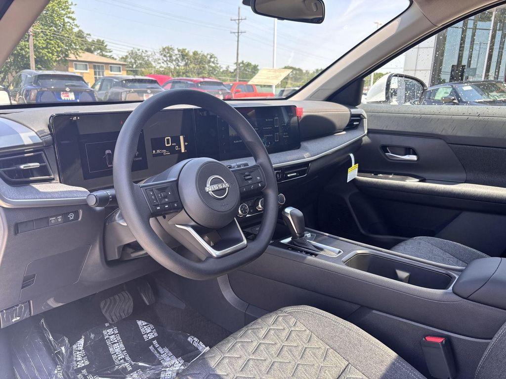 new 2025 Nissan Kicks car, priced at $25,441