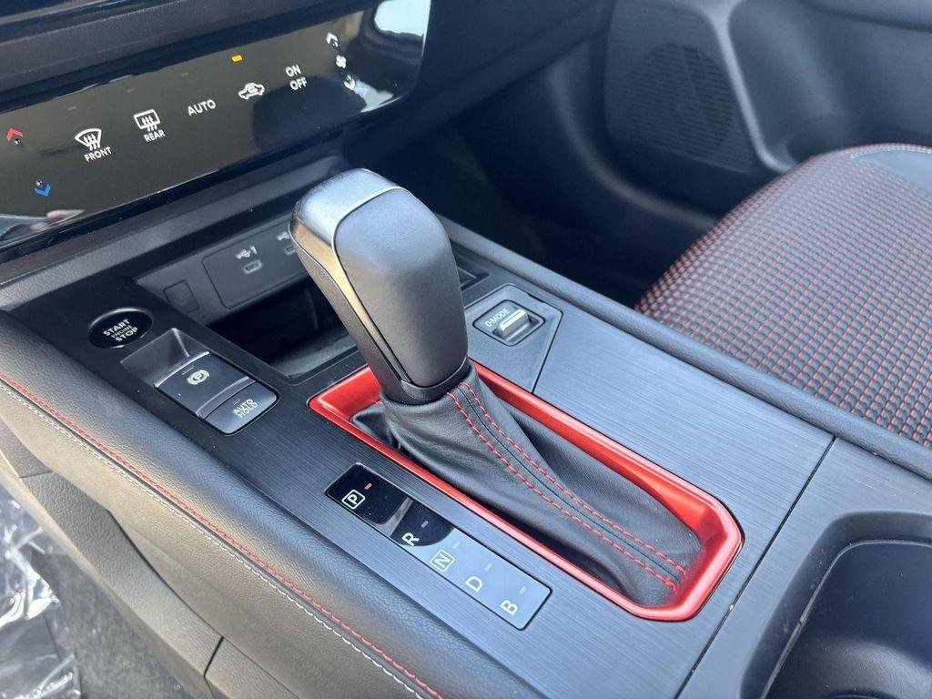 new 2025 Nissan Kicks car, priced at $27,284
