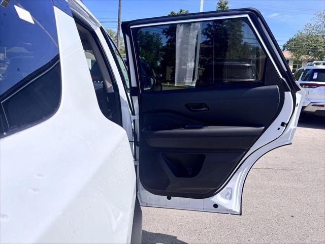 new 2025 Nissan Pathfinder car, priced at $41,315