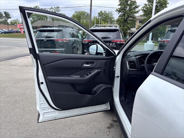 new 2025 Nissan Rogue car, priced at $31,899