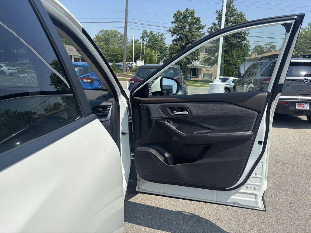 used 2023 Nissan Rogue car, priced at $19,997
