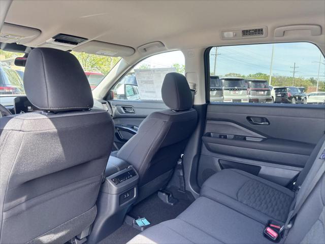 new 2025 Nissan Pathfinder car, priced at $40,550