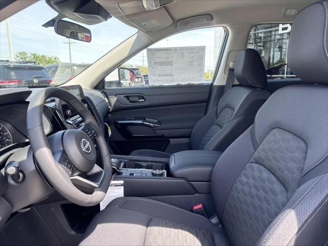 new 2025 Nissan Pathfinder car, priced at $40,550