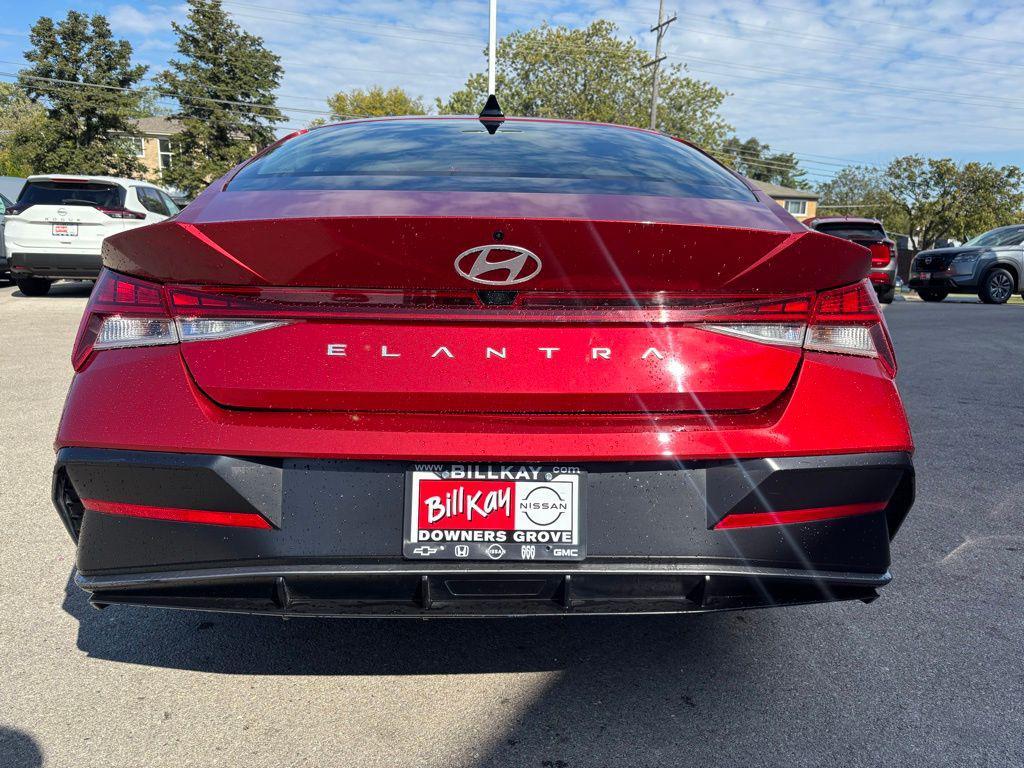 used 2025 Hyundai Elantra car