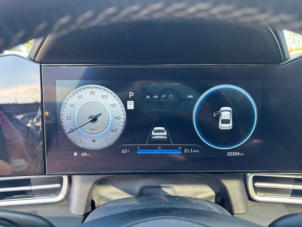 used 2025 Hyundai Elantra car