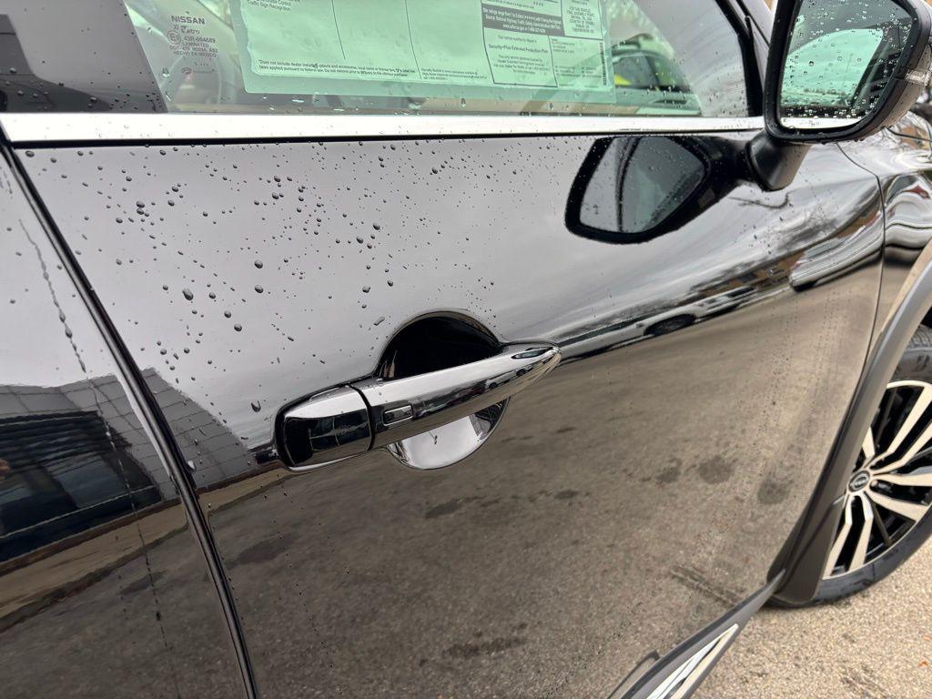 new 2025 Nissan Pathfinder car, priced at $44,422