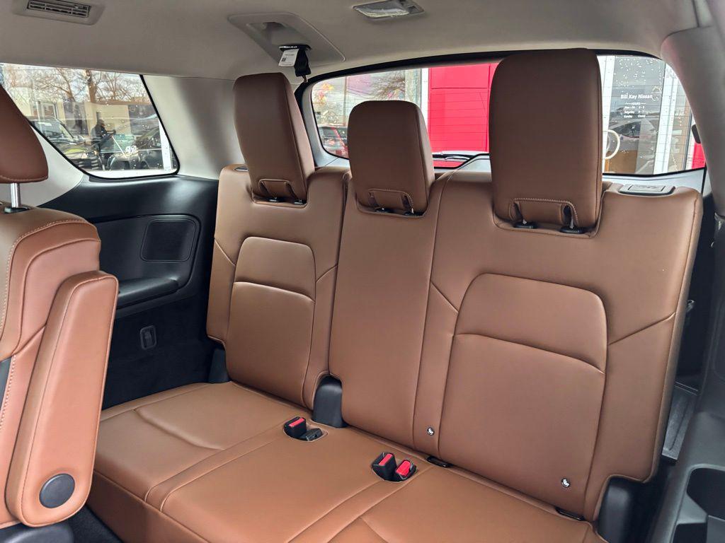 new 2025 Nissan Pathfinder car, priced at $44,422