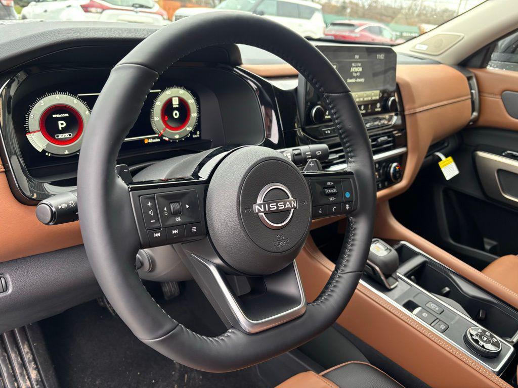 new 2025 Nissan Pathfinder car, priced at $44,422