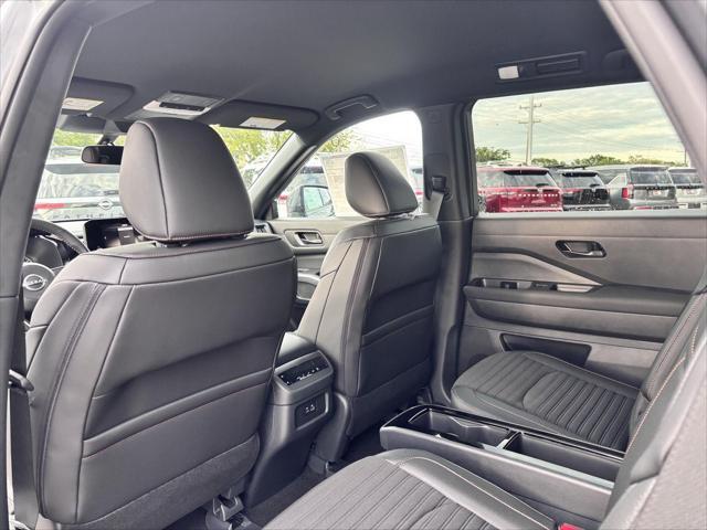 new 2025 Nissan Pathfinder car, priced at $46,505