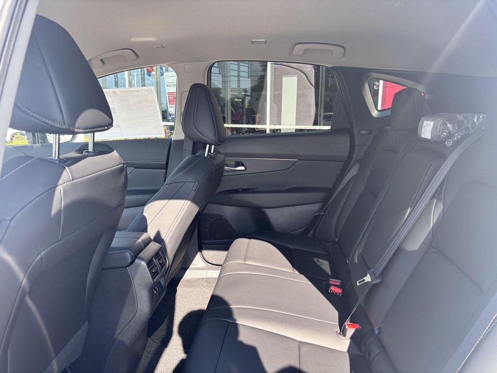 new 2025 Nissan Murano car, priced at $41,022