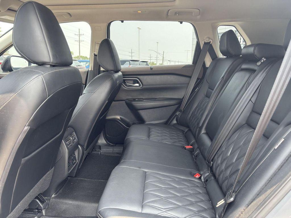 used 2021 Nissan Rogue car, priced at $24,787
