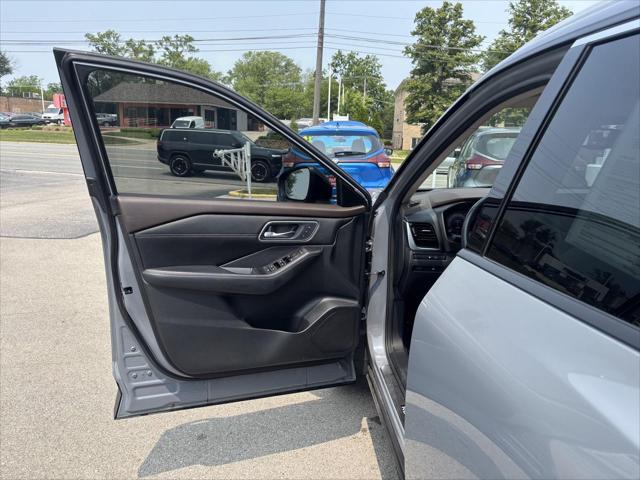used 2021 Nissan Rogue car, priced at $27,099