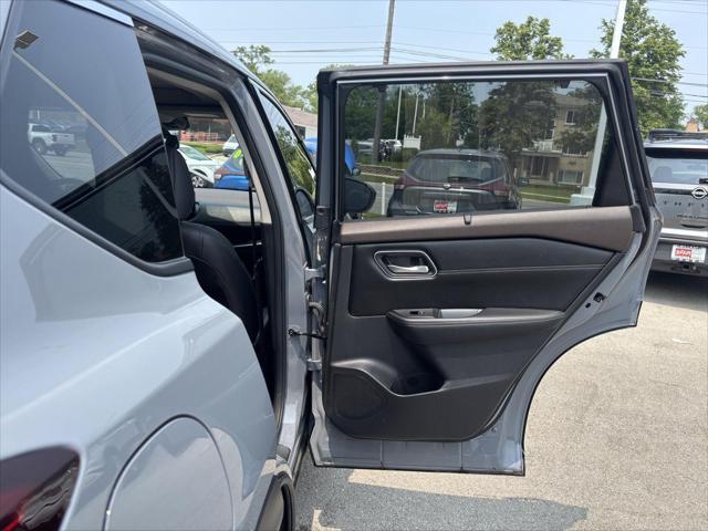 used 2021 Nissan Rogue car, priced at $27,099