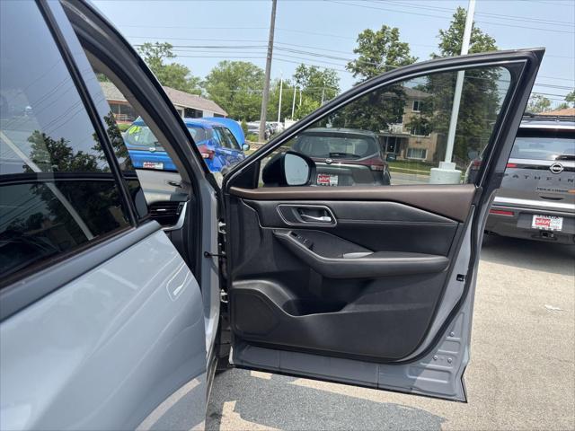 used 2021 Nissan Rogue car, priced at $27,099