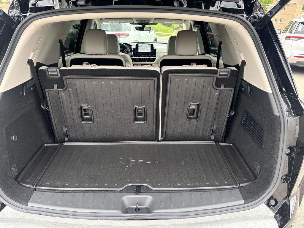 new 2025 Nissan Pathfinder car, priced at $45,721