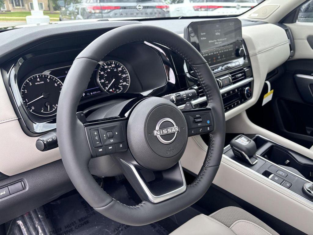 new 2025 Nissan Pathfinder car, priced at $45,721