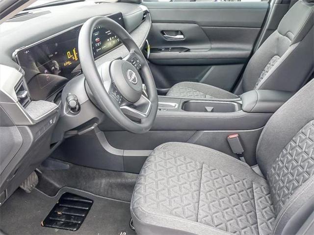 new 2025 Nissan Kicks car, priced at $25,075