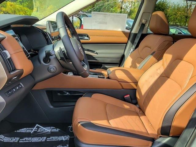 new 2025 Nissan Pathfinder car, priced at $53,605