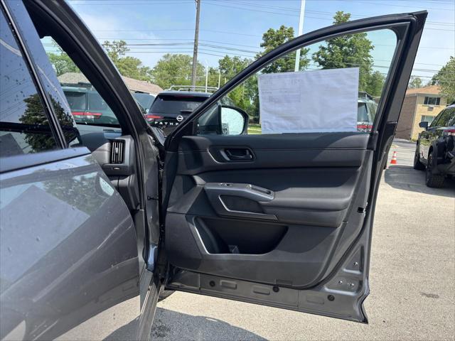 new 2025 Nissan Pathfinder car, priced at $46,505