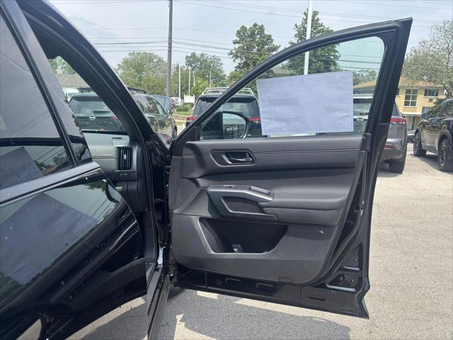 new 2025 Nissan Pathfinder car, priced at $46,505