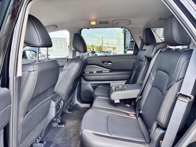 new 2025 Nissan Pathfinder car, priced at $41,268