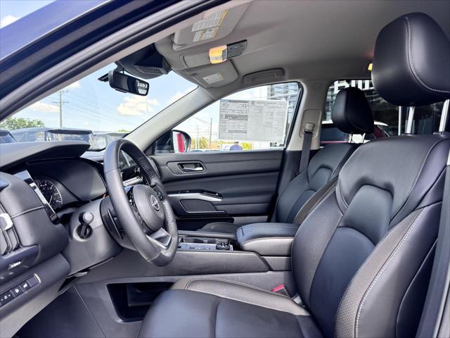 new 2025 Nissan Pathfinder car, priced at $41,268
