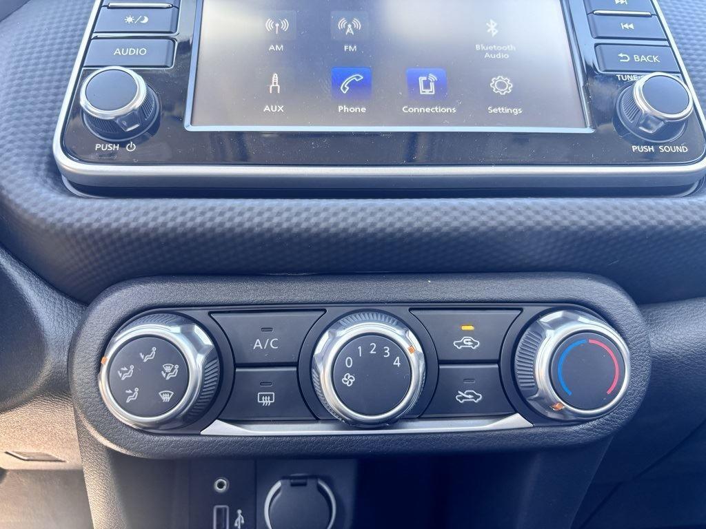 new 2025 Nissan Kicks car, priced at $22,086