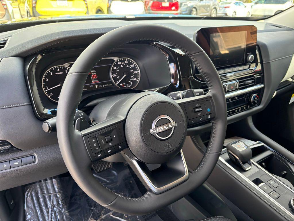 new 2025 Nissan Pathfinder car, priced at $35,451