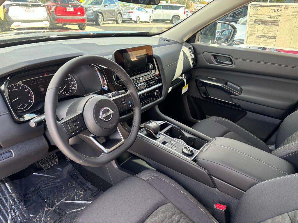 new 2025 Nissan Pathfinder car, priced at $35,451