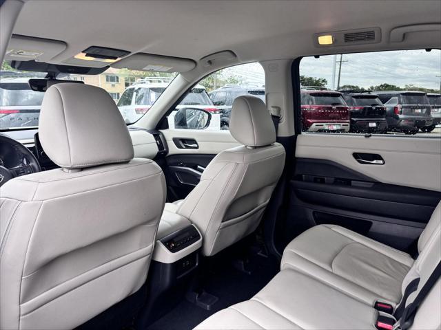 used 2023 Nissan Pathfinder car, priced at $35,897