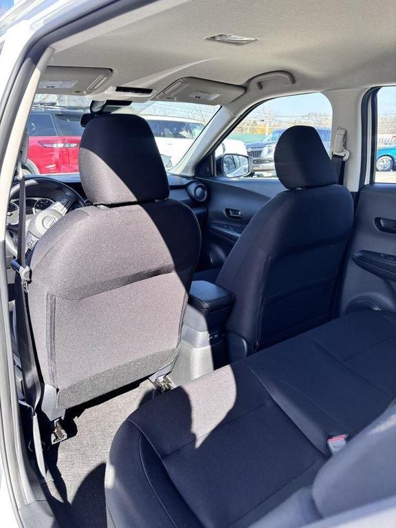new 2025 Nissan Kicks car, priced at $22,086