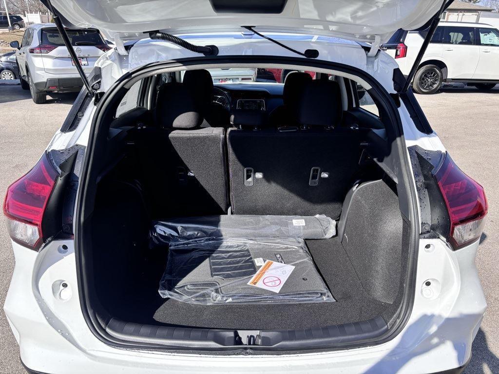 new 2025 Nissan Kicks car, priced at $22,086