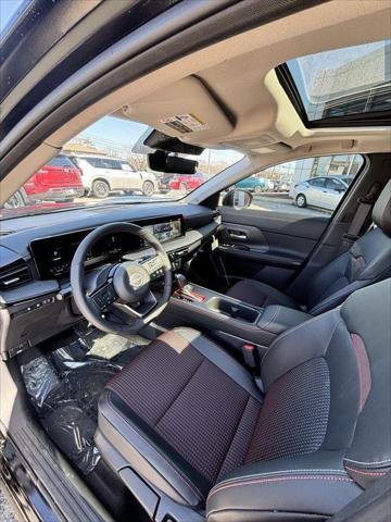 new 2025 Nissan Kicks car, priced at $31,690