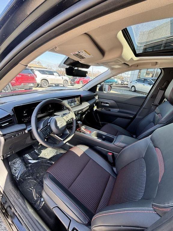 new 2025 Nissan Kicks car, priced at $28,669