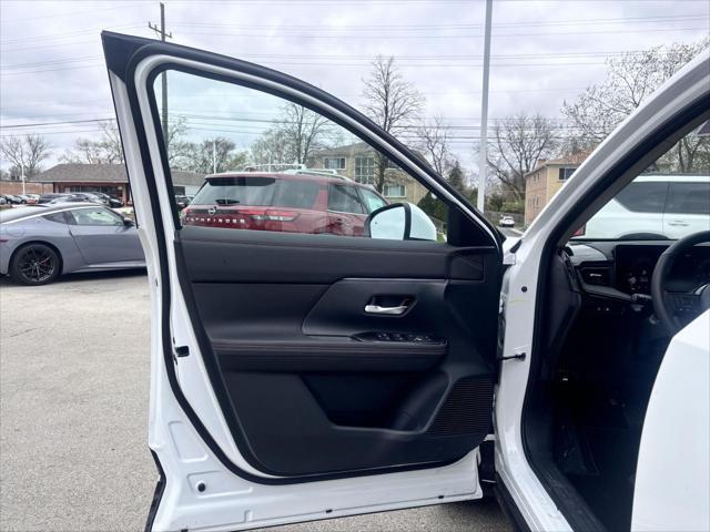 new 2025 Nissan Kicks car, priced at $32,065