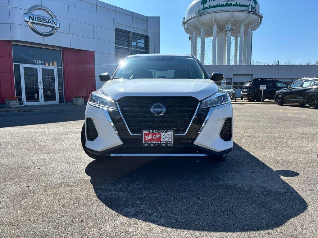 new 2025 Nissan Kicks car, priced at $22,086