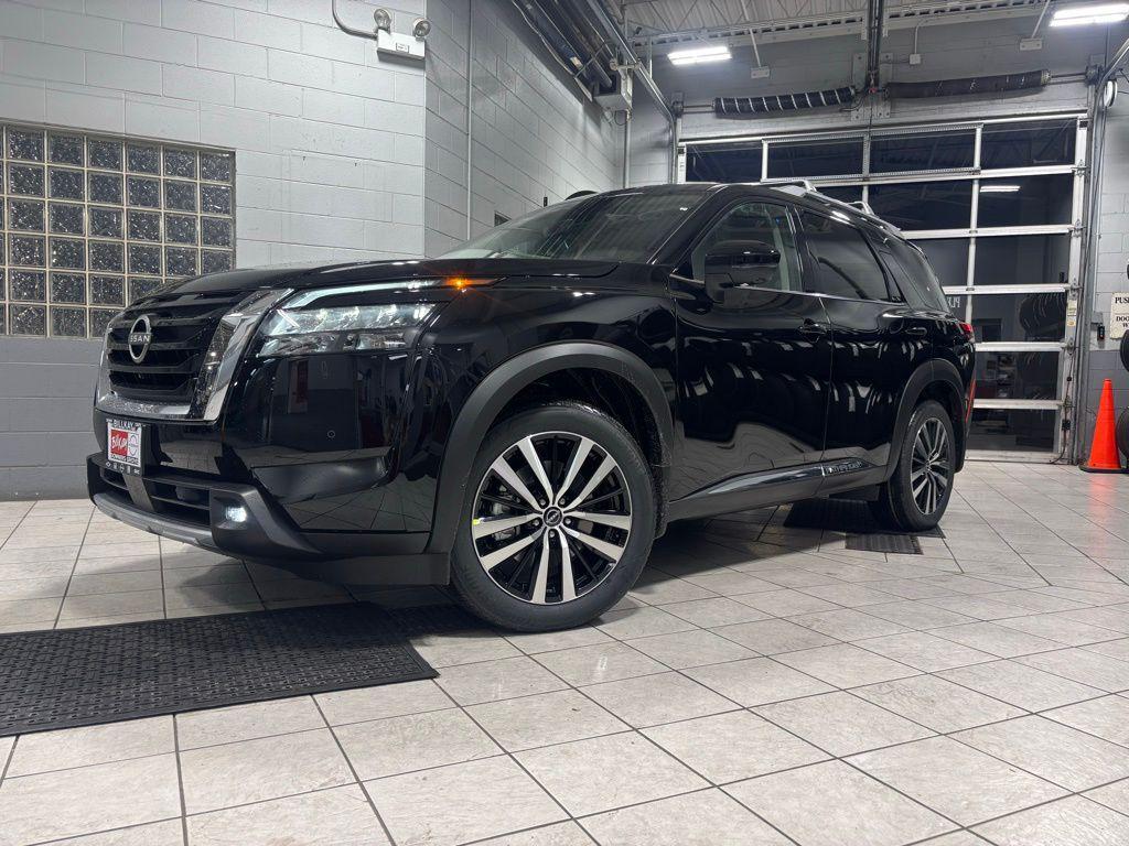 new 2025 Nissan Pathfinder car, priced at $44,010