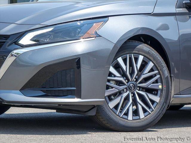used 2023 Nissan Altima car, priced at $24,137