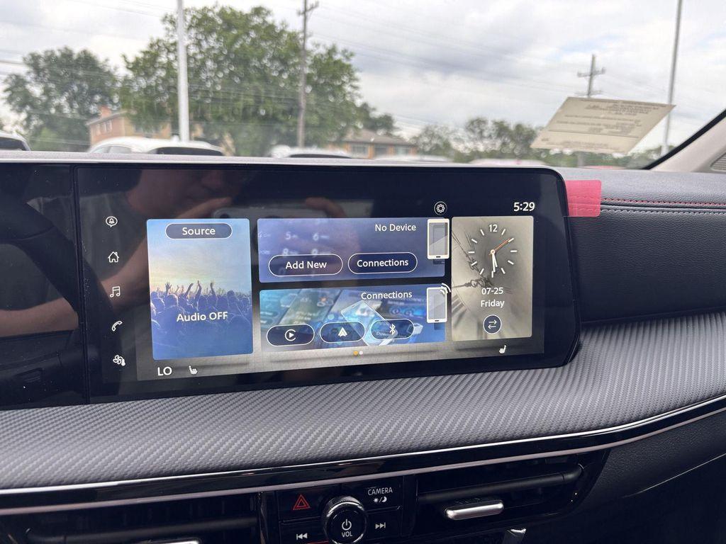new 2025 Nissan Kicks car, priced at $29,912