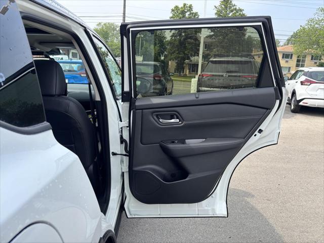 new 2025 Nissan Rogue car, priced at $44,825