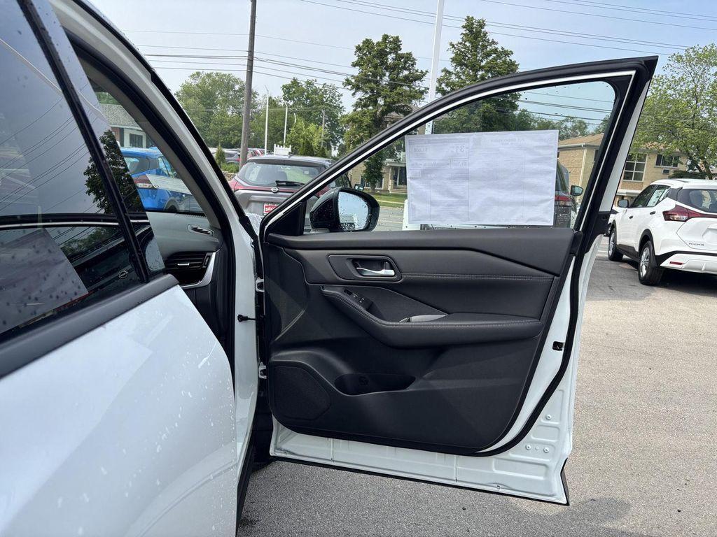 new 2025 Nissan Rogue car, priced at $40,439