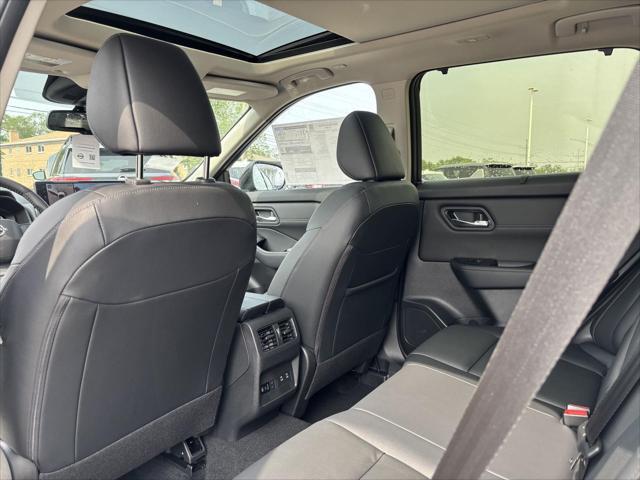 new 2025 Nissan Rogue car, priced at $44,825