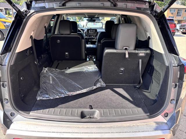 new 2025 Nissan Pathfinder car, priced at $48,355