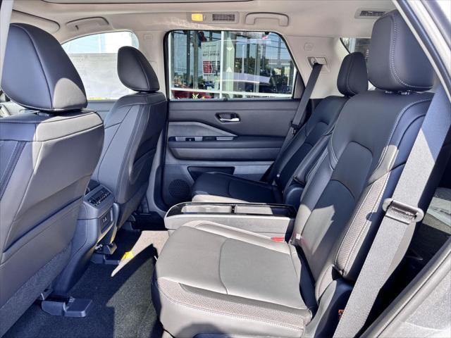 new 2025 Nissan Pathfinder car, priced at $48,355