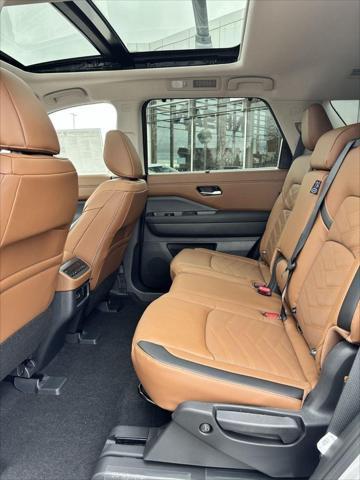 new 2025 Nissan Pathfinder car, priced at $54,605