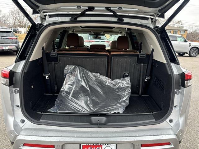 new 2025 Nissan Pathfinder car, priced at $54,605