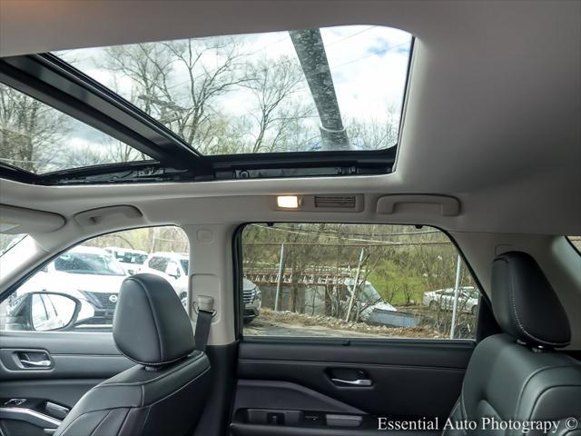 used 2022 Nissan Pathfinder car, priced at $31,000